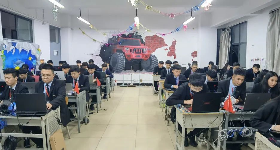 數據賦能千行百業(yè)八維學院助力數字工匠脫穎而出