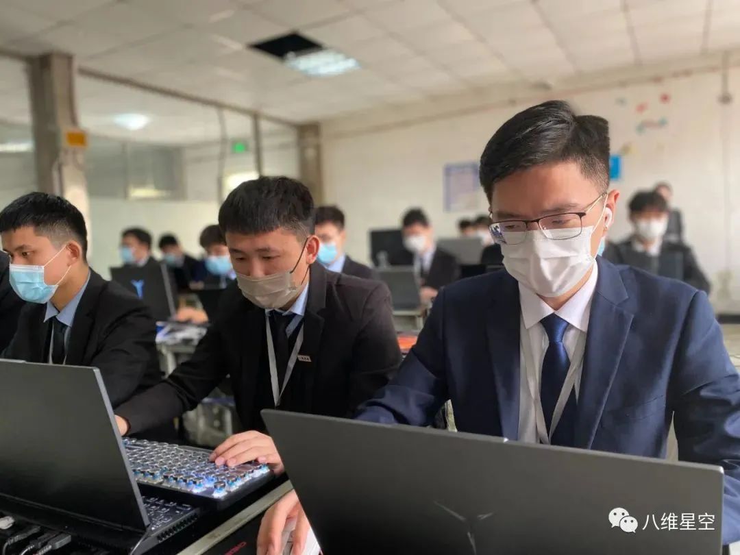八維學院巧借人工智能深度發展趨勢打造專業AI技術人才