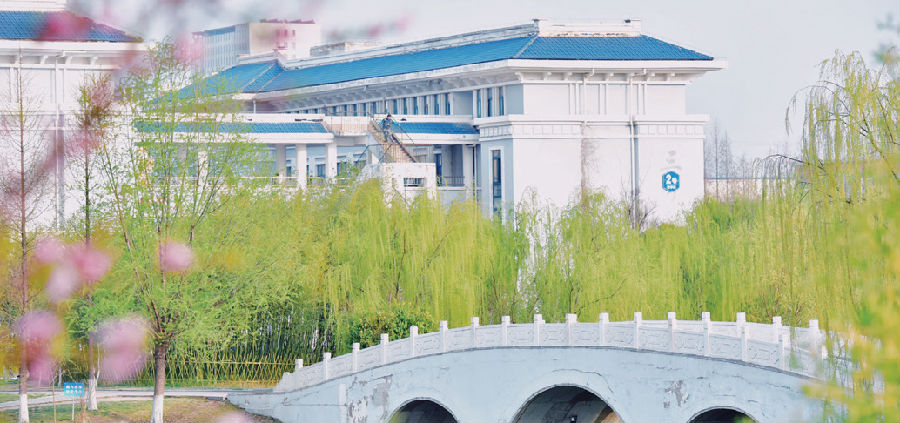 八維集團為技術型人才提供廣闊職業(yè)發(fā)展空間