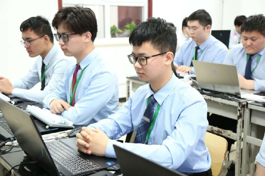 八維教育打造高端大數據專業技術人才成就學子職業夢想