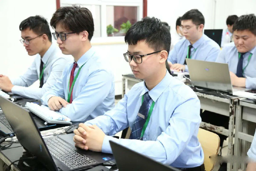 八維集團IT技能教育培訓體系開啟IT職業新征程成就IT行業人才