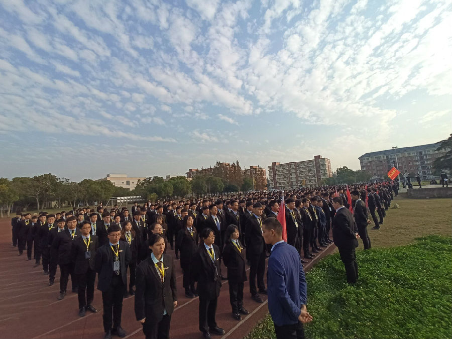 八維職業(yè)學(xué)校瞄準數(shù)字化行業(yè)技術(shù)人才培養(yǎng)成就你職業(yè)發(fā)展之路