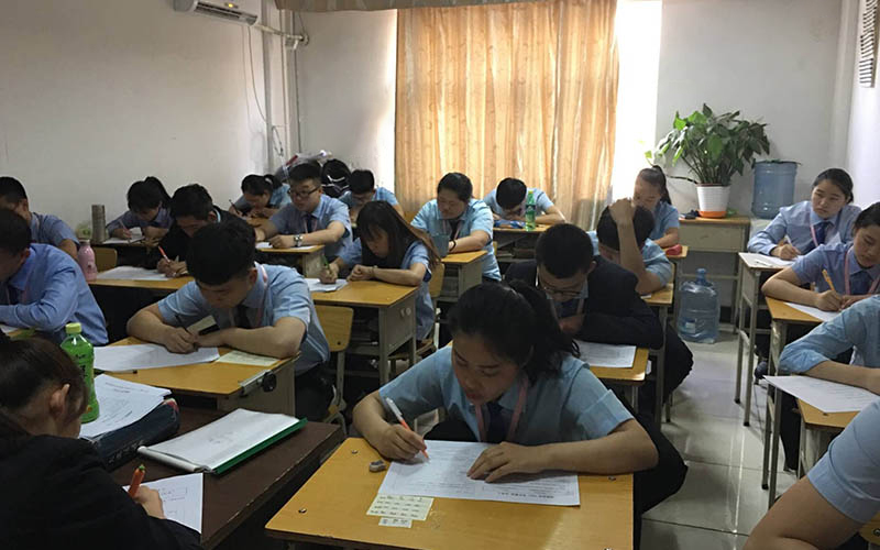 UI設計工程師培訓機構出來的學員就業怎么樣