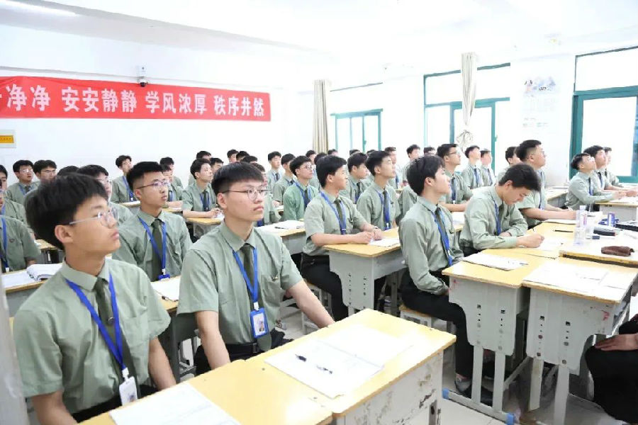 江蘇宿遷八維學(xué)校就業(yè)藍(lán)海夢想啟航的新篇章