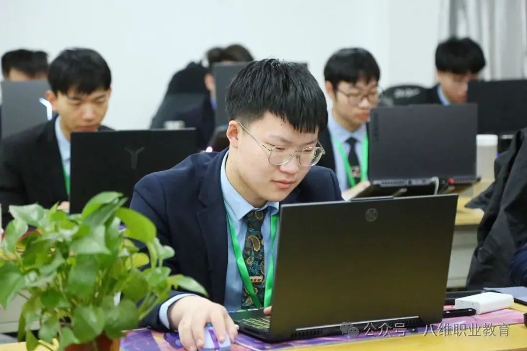 江蘇宿遷八維學(xué)校AI教育的創(chuàng)新先鋒引領(lǐng)新潮流的風(fēng)向標(biāo)