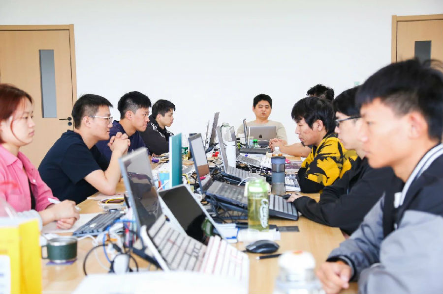 八維職業學校解鎖未來就業新機遇打造未來數字精英的搖籃