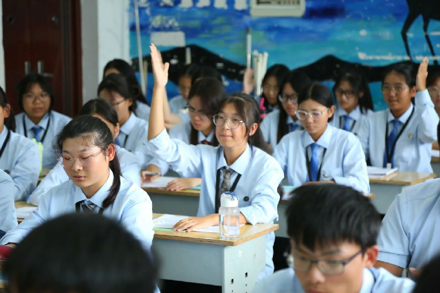 八維職業(yè)學(xué)校解鎖數(shù)字技術(shù)的無(wú)限可能打造數(shù)字時(shí)代的精英人才