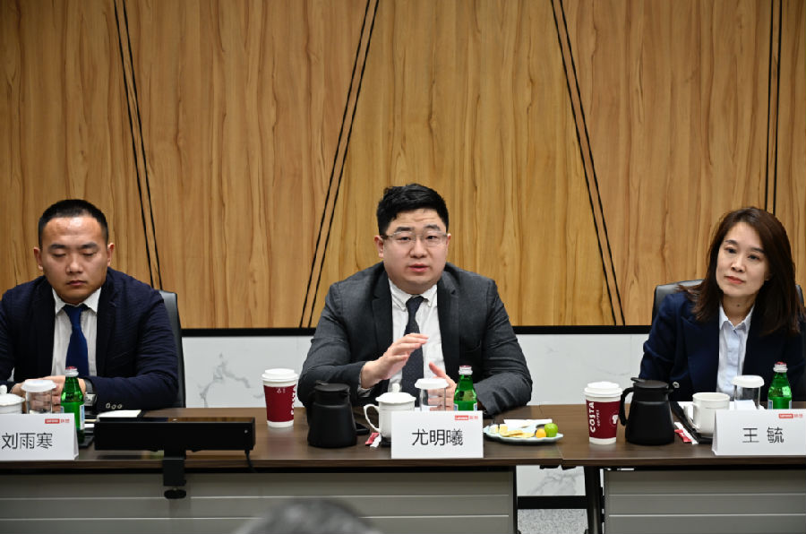 八維教育宿遷職業技術校區與聯想（北京）有限公司正式簽訂戰略合作協議