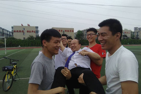 八維職業(yè)學校網絡工程專業(yè)學子學習生活風采